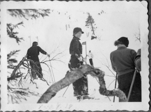 Pujottelukisat vuonna 1937. Kuva: Sallan sota- ja jälleenrakennusajan museo